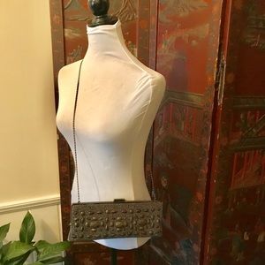 Moyna Couture Clutch with Shoulder Chain